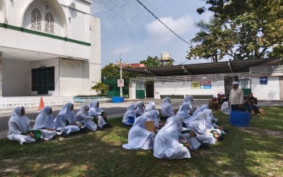 Pemantapan Materi Manasik Haji Bersama Ustadz H. Supian di SMP Babussalam