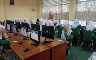 Hari Kedua Asesmen Nasional di SMP Babussalam, Fokus pada Soal Numerasi