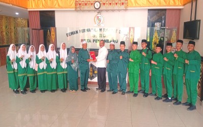 Santri SMP Babussalam Pekanbaru Kunjungi Kantor DPRD Kota, Belajar Langsung dari Anggota Dewan